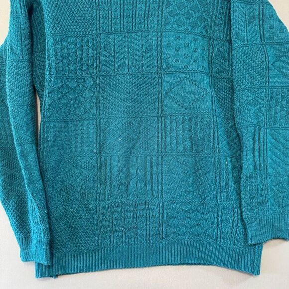 Huntington Ridge Women’s Turtleneck Sweater Size Medium 100% Acrylic - Picture 3 of 9